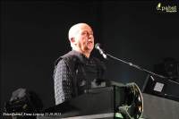 Peter Gabriel