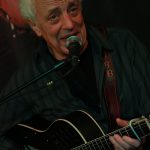 Doug MacLeod singt den Blues