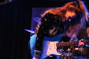 Erja Lyytinen (vocals, guitars, slide guitar, kazoo)