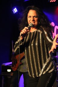 Sari Schorr (lead vocals)