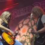 Die Gitarristen Doug Aldrich und David Lowy (von links)