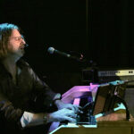 Joost Wilgehof (keyboards, backing vocals)