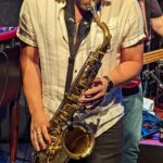 Saxofonist der Billy Walton Band