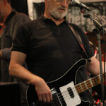 Michael Klatt (bass, backing vocals)