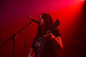 Kim McAuliffe ist Gründungsmitglied bei Girlschool